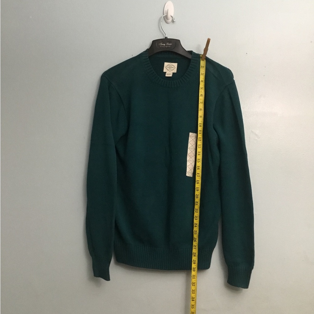 ST. JOHNS BAY CREWNECK SWEATER